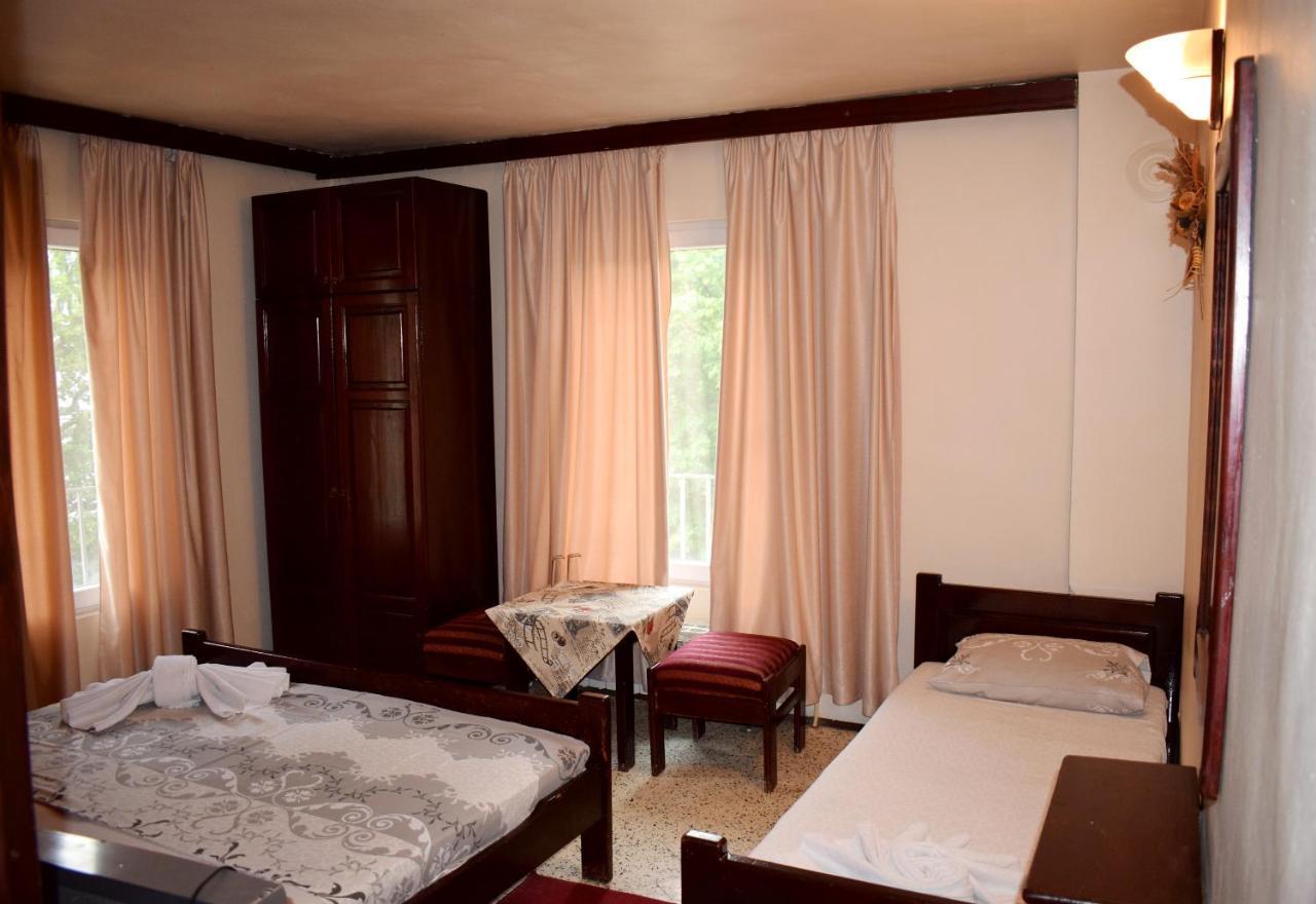 Hotel Trakia Plovdiv Buitenkant foto